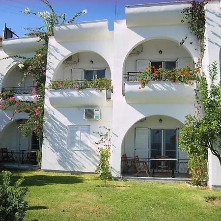 Spiros Studios-2