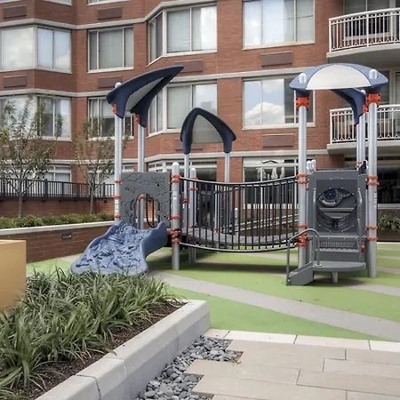 Global Luxury Suites At Newport-2