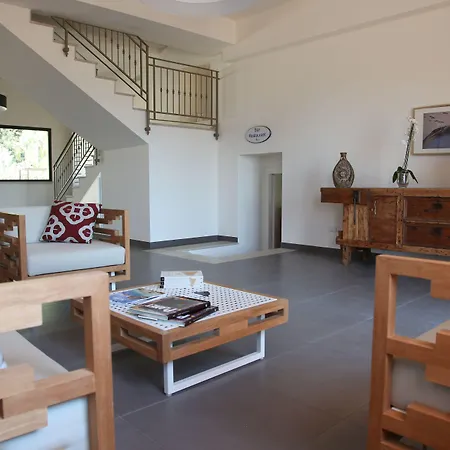Ulivo Blu Holiday Homes by Wonderful Italy-2