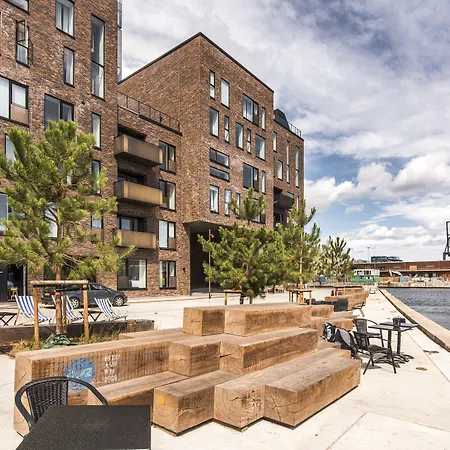 Stay Seaport-3