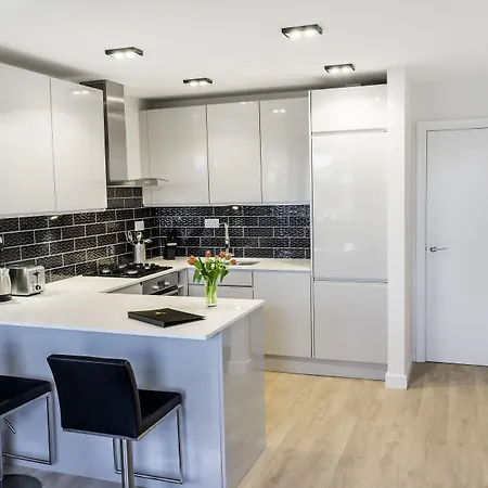 Aldgate By Excel Apartments-3