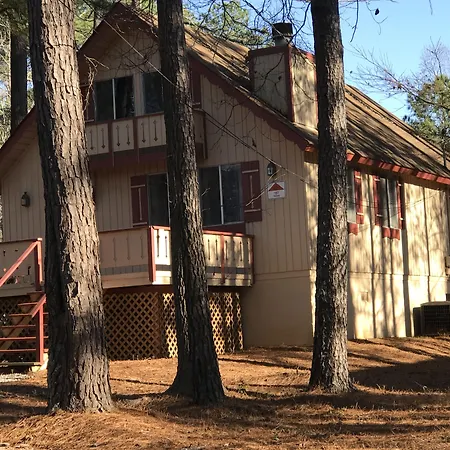 Pine Mountain Club Chalets Resort-3
