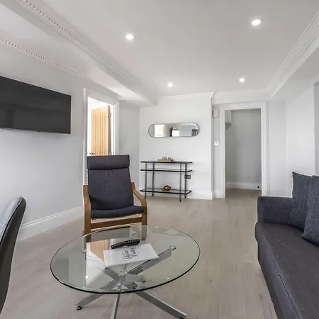 Chelsea Cloisters Serviced Apartments-3