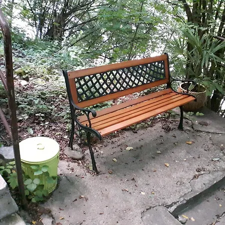 Das Haus am Hang-3