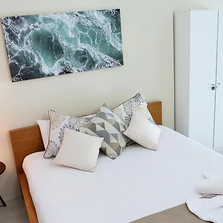 Oshun Sanchinarro Seasonal Living Lofts-3