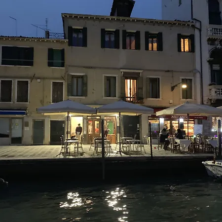 Royal Guest House Venice-3