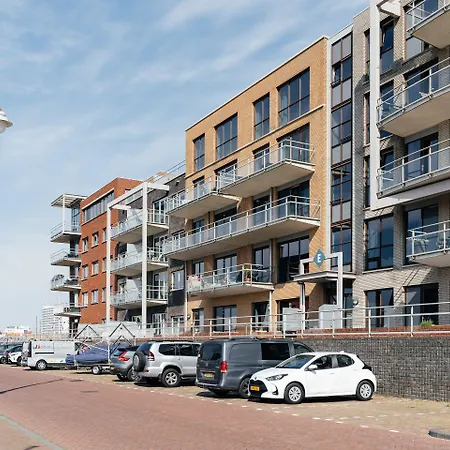 BizStay Harbour I Scheveningen Apartments-3