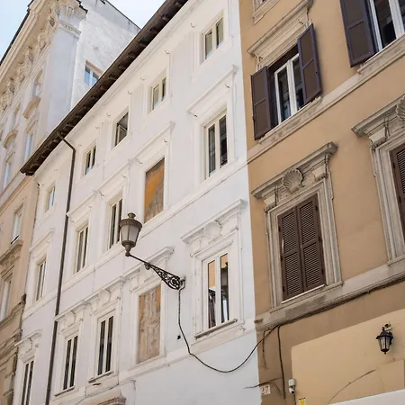 Trevi Apartment-2