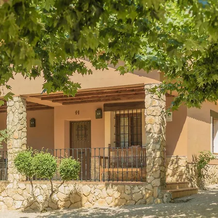 Casas rurales Batan Rio Tus-3