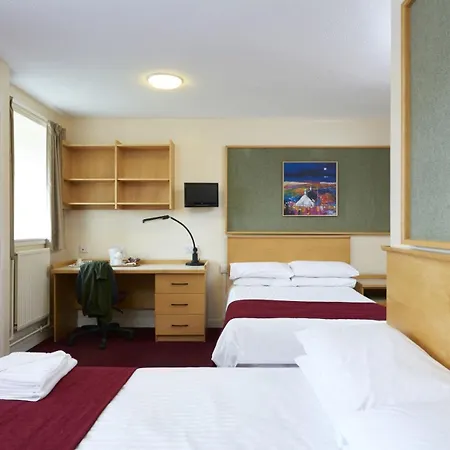 Agnes Blackadder Hall - Campus Accommodation-3