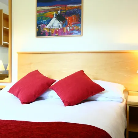 Agnes Blackadder Hall - Campus Accommodation-2