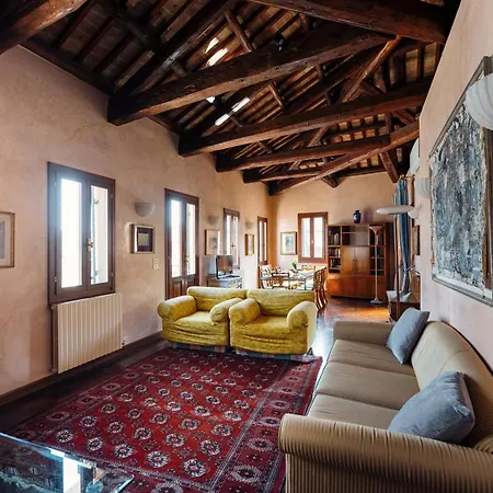 Casa Dei Pittori Venice Apartments-3