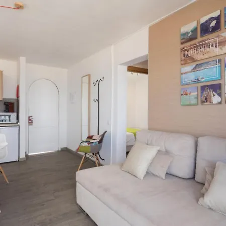 Apartamentos LIVVO Galera Beach-2