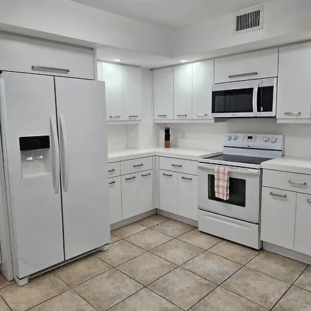 Castle Beach Club Apartments-3