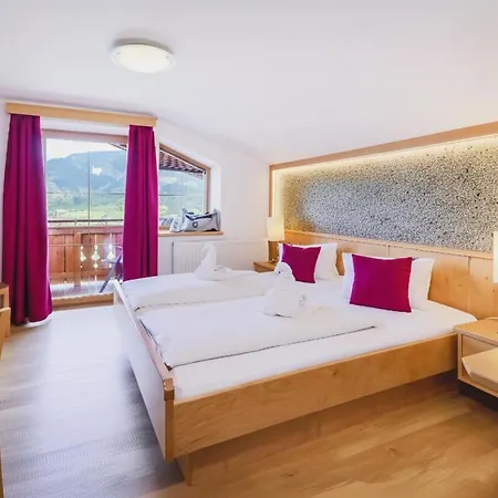 Hotel Garni Panorama Guggenbichl-3