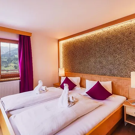 Hotel Garni Panorama Guggenbichl-2