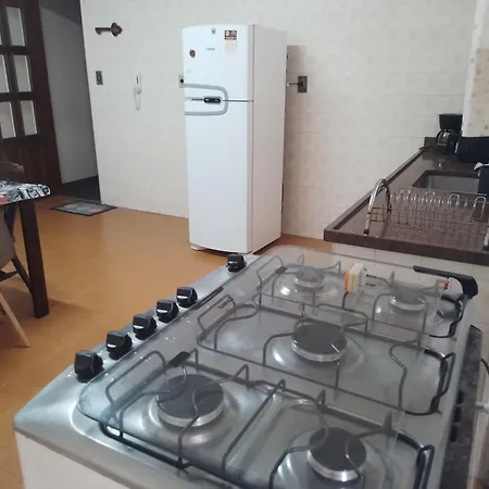 Apartamento Gonzaga Santos-2