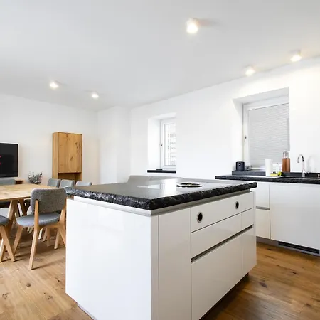 Nadland Apartment Wehlistrasse-2