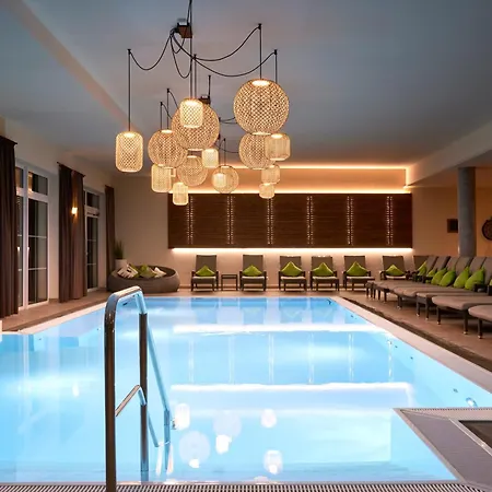 Alpin Chalets Oberjoch - Luxus Unterkunft mit privatem SPA und Zugang zu 3000 qm SPA Panoramahotel Oberjoch-2