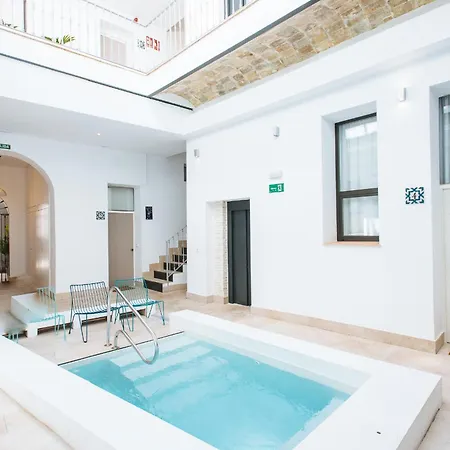 Lola de Triana Apartments-3
