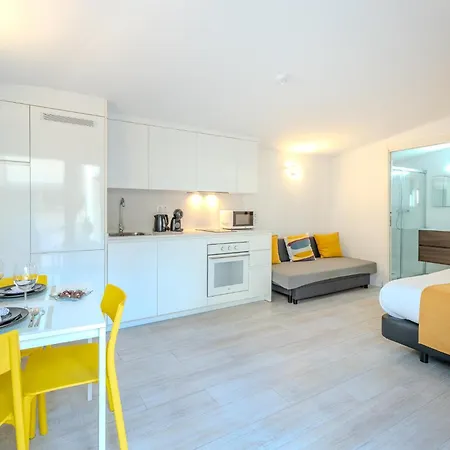 Castell Beach Aparthotel-3