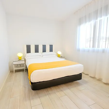 Castell Beach Aparthotel-2