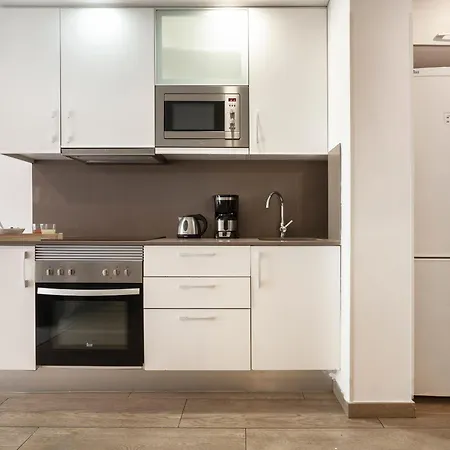 Feelathome Plaza Apartments-3