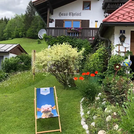 Haus Christl Reit im Winkl, Kostenloser Parkplatz, 5 Minuten zum Ortszentrum, ruhige Lage, Wlan-2