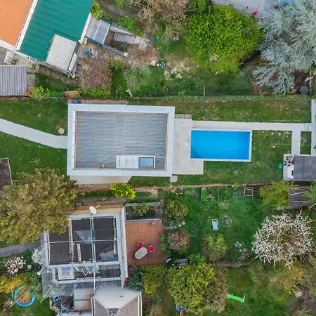 Villa Jaeger Mit Pool In Wien-3