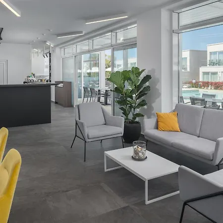 Maj Premium Residence-3