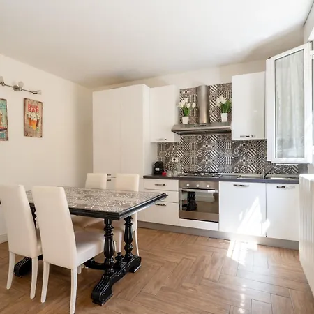 Gold Apartment-2
