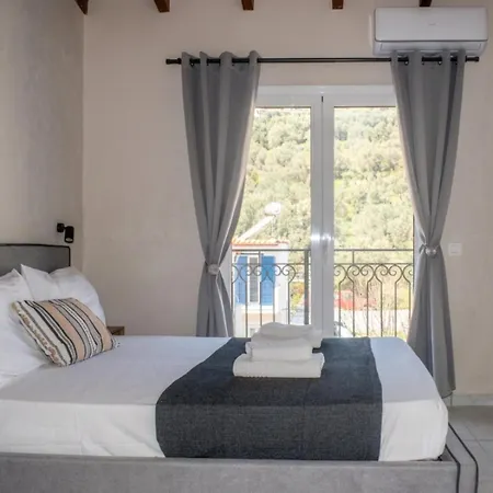 Eos Skiathos-2