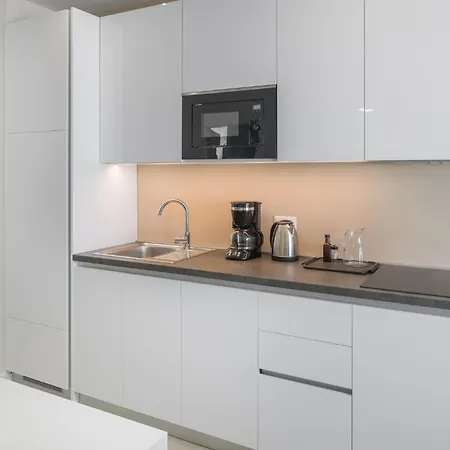 Maj Luxury Residence-3