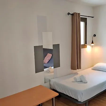Apartamentos Pantebre 3000-2