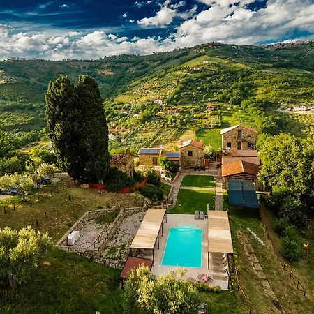 Le Querce Farmhouse-3