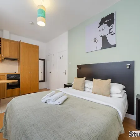 Studios2Let - North Gower-2