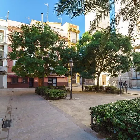 Valencia Home-3