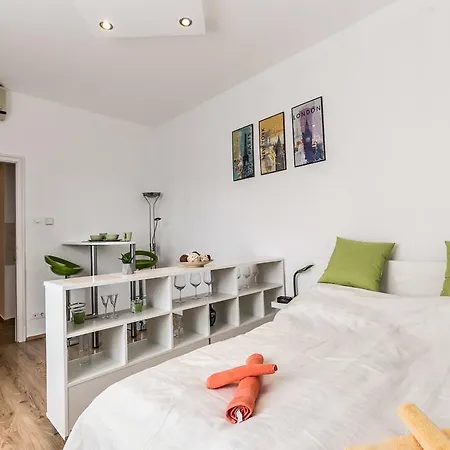 Balzac Apartment-2