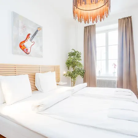 Apartdirect Sveavaegen-3
