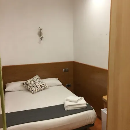 Estudios Pelayo Guest House-2