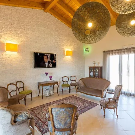 Casale Santa Maria Country House-2