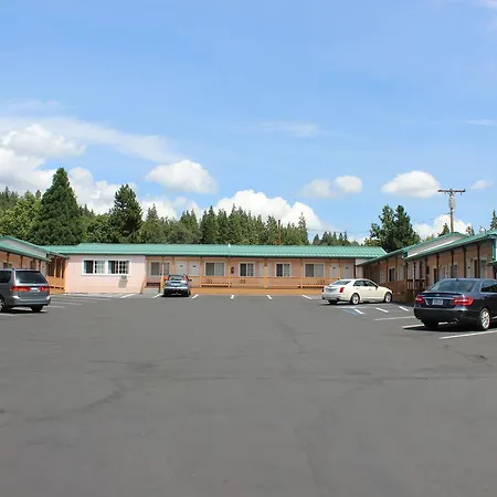 Evergreen Lodge-3