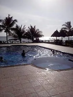 Swahili Villa Coco 2Br Apartment 700M To Beach-3
