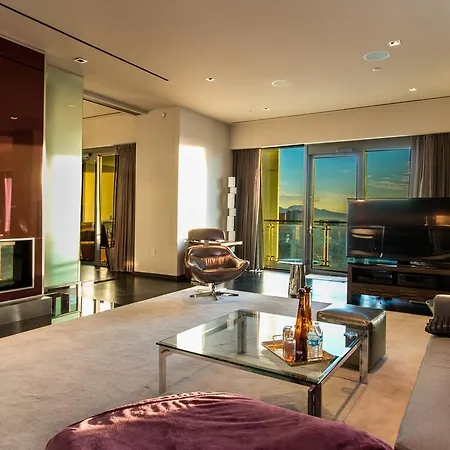 Dream Penthouse At Palms Place-2