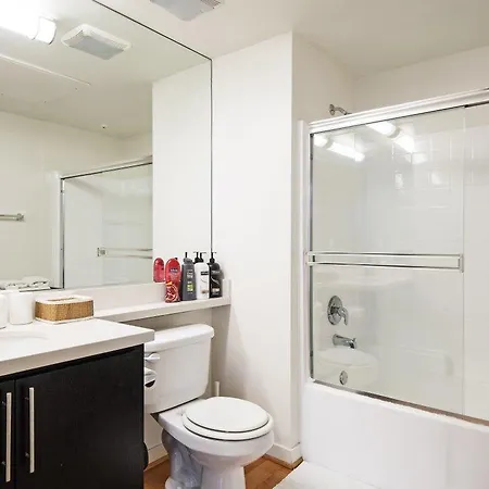 Modern Studio In Santa Monica-2