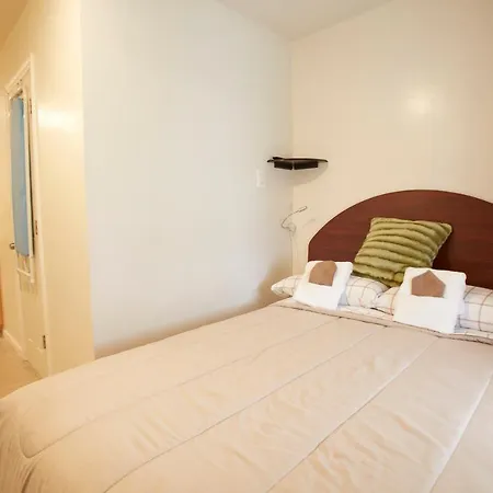 Studio&One Bedroom Apartments-3