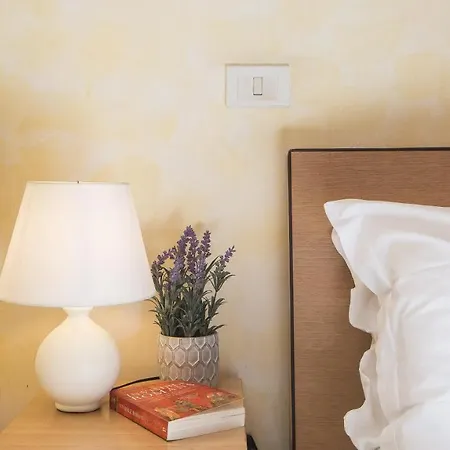 Rental in Rome Luce Apartment-3