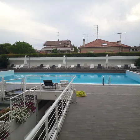 FRONTE MARE-CENTRALE-Riviera Palace-Giulianova-Apartment-affitti solo da Sabato a Sabato-3