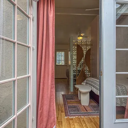 Cottage By Mission Bay-2