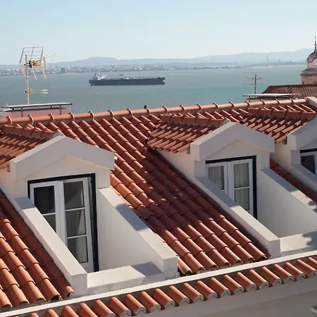 Almamater Lisbon Apartments-3